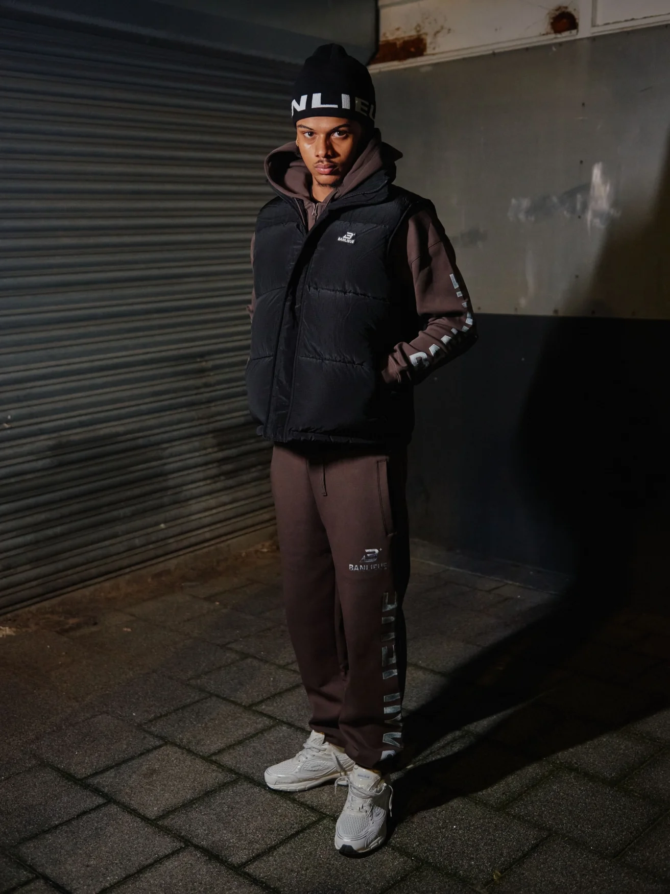HERITAGE BODYWARMER | BLACK - Image 7