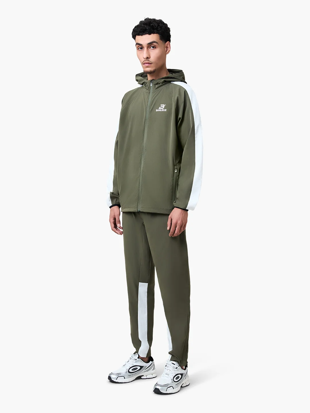 PERFORMANCE TRACKPANTS | OLIVE - Image 3